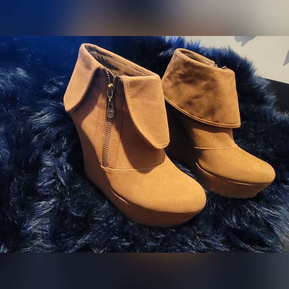 Ankle Wedge Heel